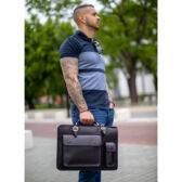 Valódi bőr aktatáska nagy méret fekete színben Valódi bőr aktatáska nagy méret fekete színben