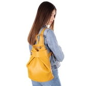 Valódi bőr női hátizsák sárga színben