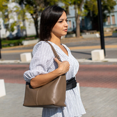 Valódi bőr női táska taupe barna színben