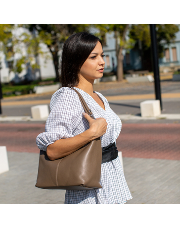 Valódi bőr női táska taupe barna színben