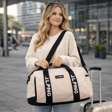 Bézs vízálló sporttáska/fedélzeti táska cípőtartóval (40×25×20 cm) – Wizz Air &amp; Ryanair kompatibilis