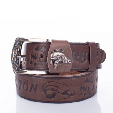 Horgász öv süllő mintával sötétbarna színben 135 cm