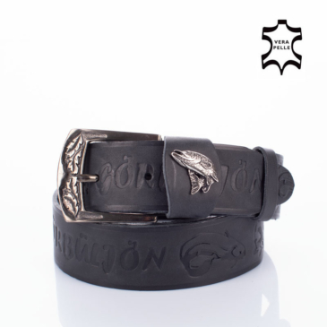 Horgász öv csuka mintával fekete színben 135 cm-től 90 cm-ig