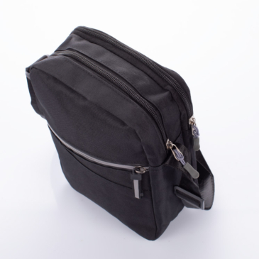Praktikus férfi oldaltáska 