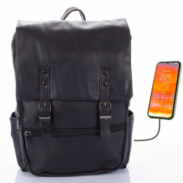 Fedélzeti méretű laptophátizsák  USB csatlakozóval