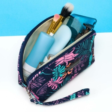 Színes cipzáros kozmetikai táska kézi pánttal- Peterson