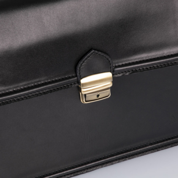 Maxmoda Valódi bőr aktatáska 3 részes fekete színben