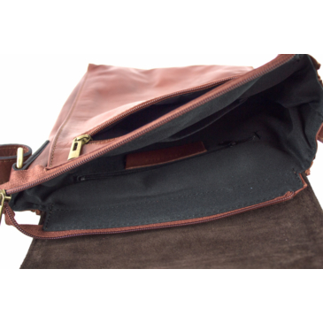 Valódi bőr Oldaltáska