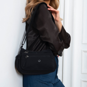 Peterson női oldaltáska széles hosszúpánttal fekete színben