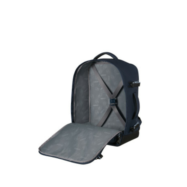 American Tourister WizzAir méretű fedélzeti táska 40x30x20 cm TAKE2CABIN