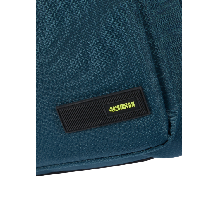 Többfunkciós American Tourister TAKE2CABIN WizzAir-Ryanair méret 55x40x20 cm 