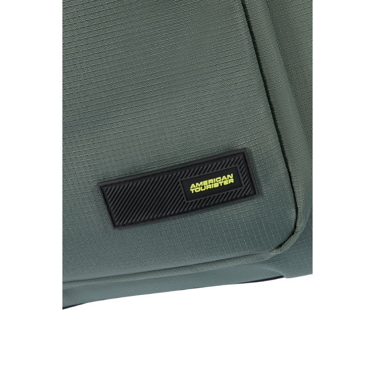 Többfunkciós American Tourister TAKE2CABIN WizzAir-Ryanair méret 55x40x20 cm 