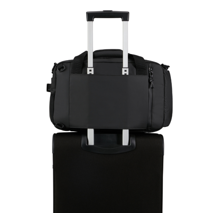 AMERICAN TOURISTER Fedélzeti táska Ryanair ingyenes méret 40 x 20 x 25 cm