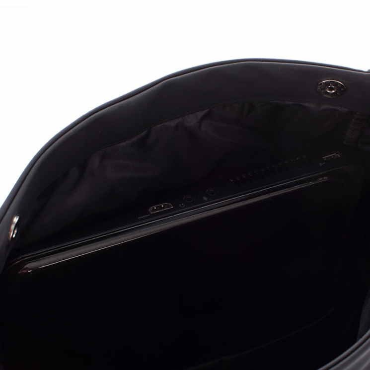 Vízálló többzsebes laptoptartós hátizsák