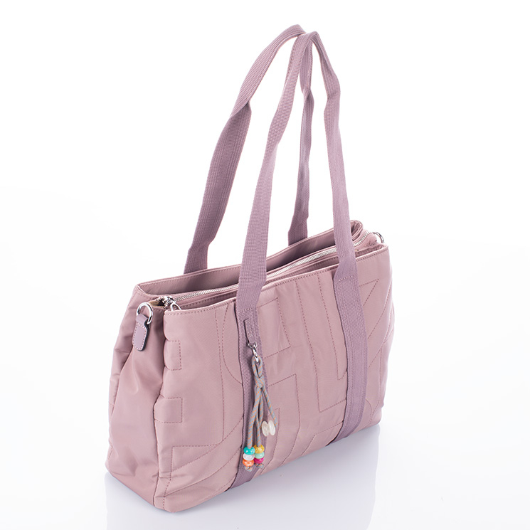 Nagyméretű női válltáska hosszúpánttal