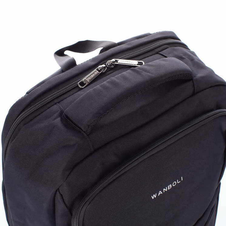 Fedélzeti méretű laptophátizsák  USB csatlakozóval