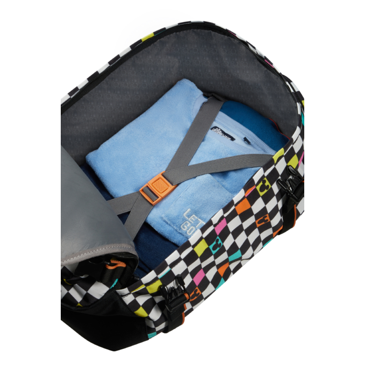 American Tourister TAKE2CABIN Disney hátizsák Ryanair méret: 40 x 25 x 20 cm 