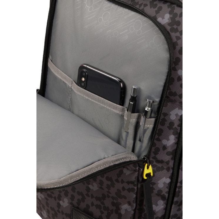 American Tourister TAKE2CABIN Disney Mickey  fedélzeti táska Ryanair méret: 40 x 25 x 20 cm 