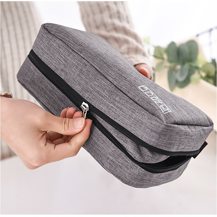 Felakaszható kozmetikai táska