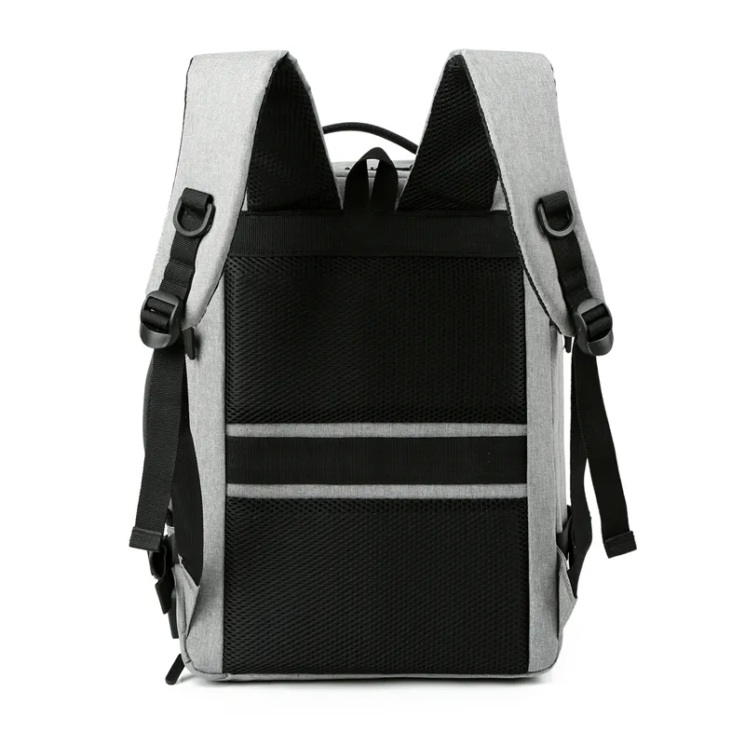 Kabin méretű laptophátizsák USB csatlakozóval / bővíthető