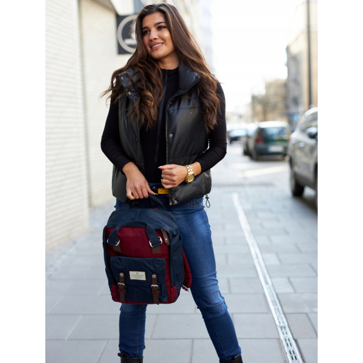 Hátizsák  kabinméretű táska Ipad tartóval