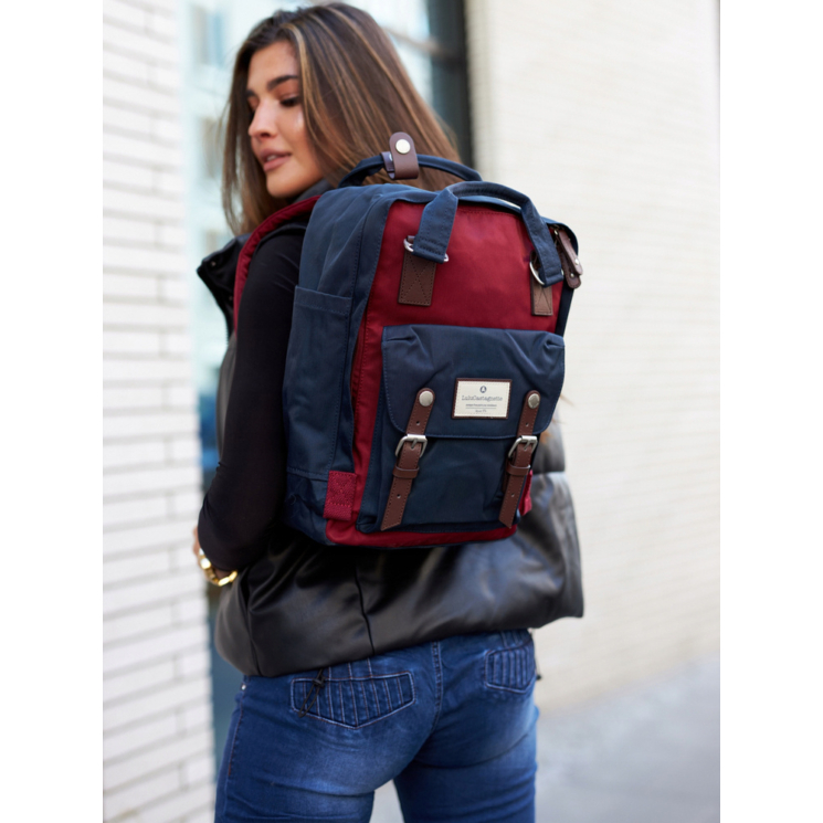 Hátizsák  kabinméretű táska Ipad tartóval