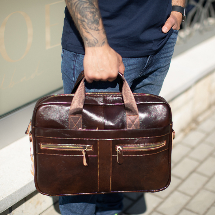 Valódi bőr üzleti táska fekete színben