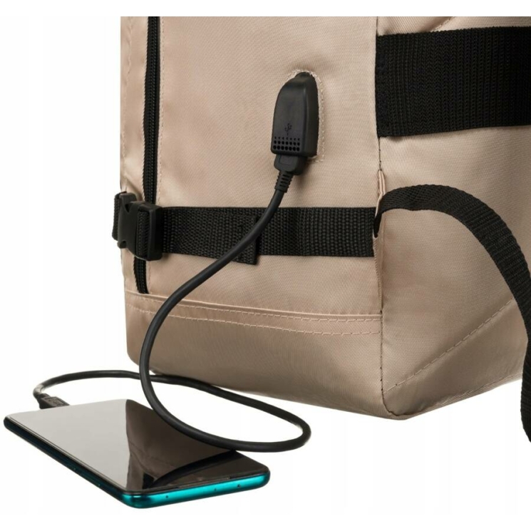 Peterson 3- Funkciós Tágas Utazó Hátizsák, WizzAir méretű 40x30x20cm, USB csatlakozóval