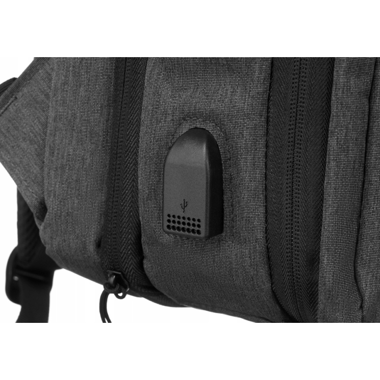 Strapabíró Peterson laptophátizsák USB csatlakozóval / bővíthető