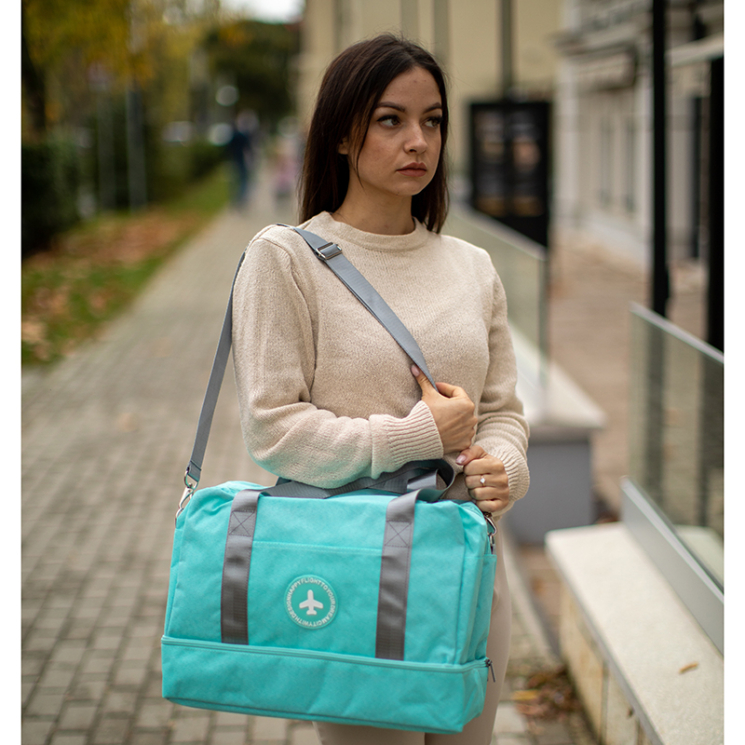 Utazótáska/hátizsák Wizzair méretű fedélzeti táska 40 x 30 x 20 cm zöld színben