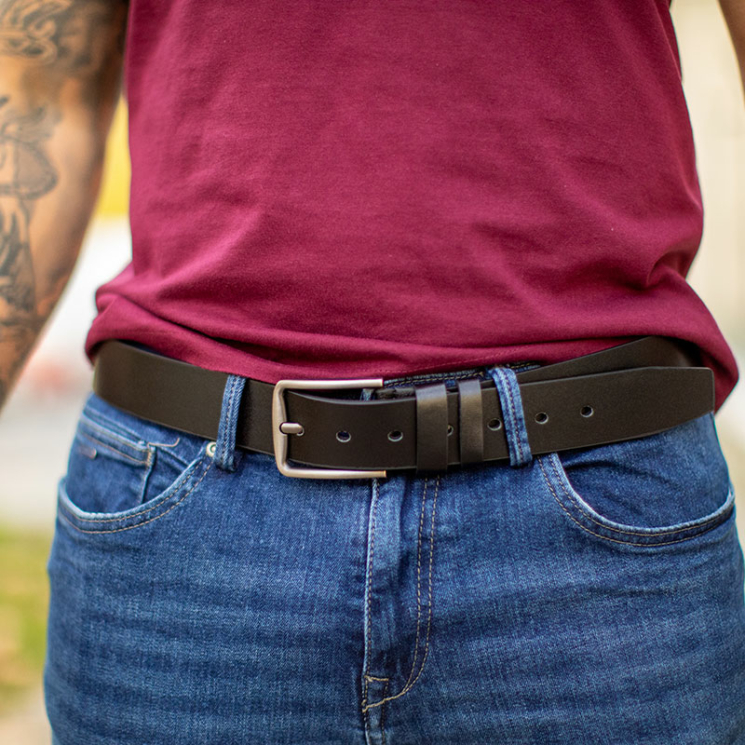 Férfi öv fekete színben 120 cm