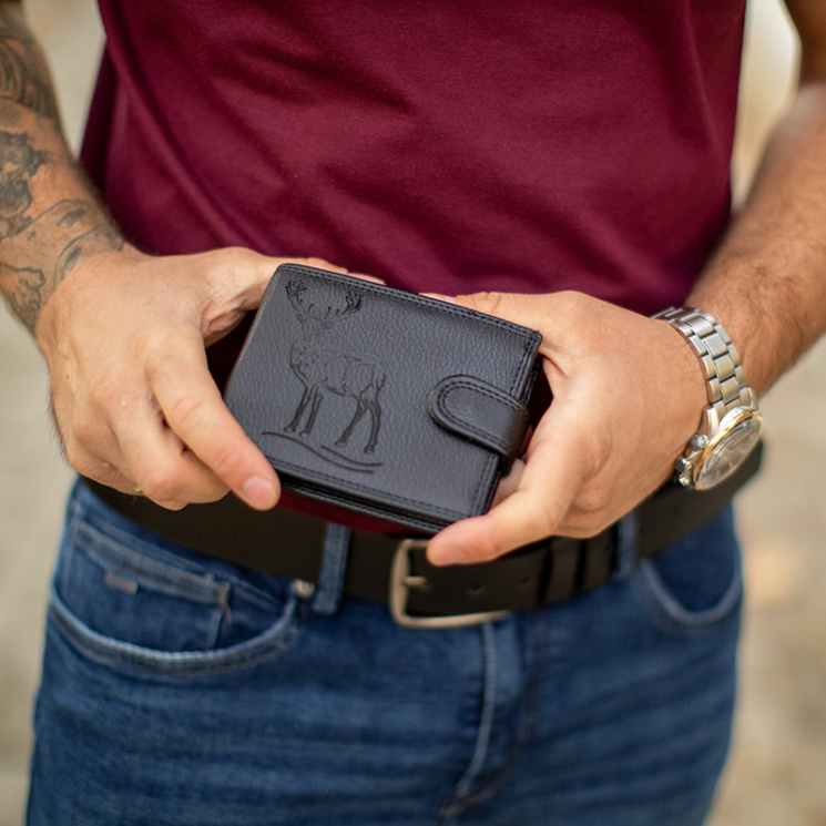 GIULIO szarvas mintás pénztárca és öv vadász ajándékcsomag