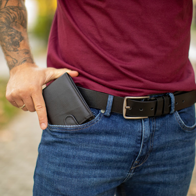 GIULIO kisméretű férfi pénztárca fekete színben 