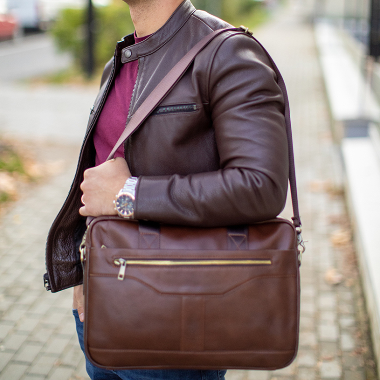 Valódi bőr üzleti táska fekete színben