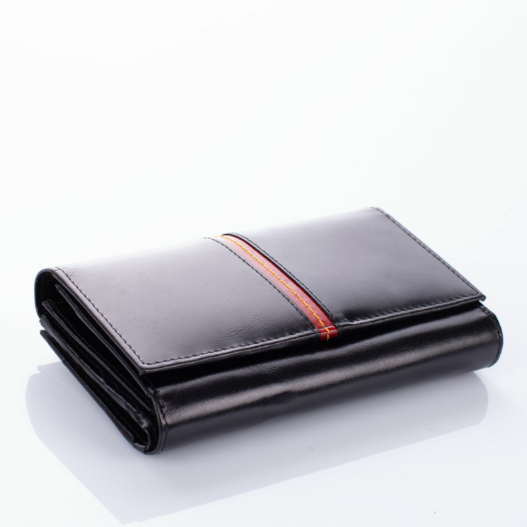 Sok kártyatartós valódi bőr pénztárca fekete színben díszdobozban