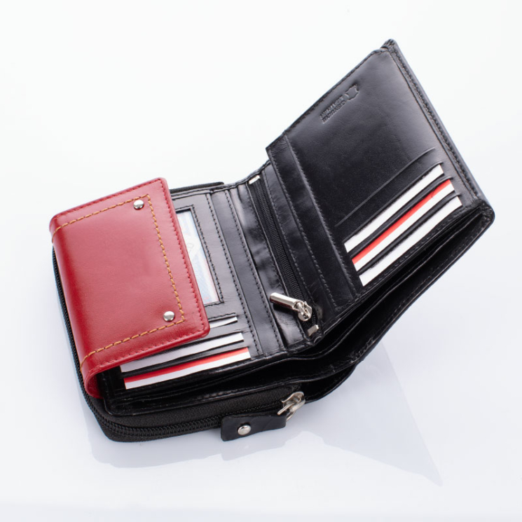 Sokrészes valódi bőr női pénztárca piros színben díszdobozban