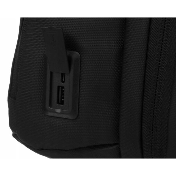 Tágas, Számzáras Laptop hátizsák  USB porttal és USB type C-vel - Peterson