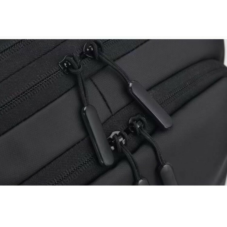 Vízálló fedélzeti méretű hátizsák USB töltővel bővíthető