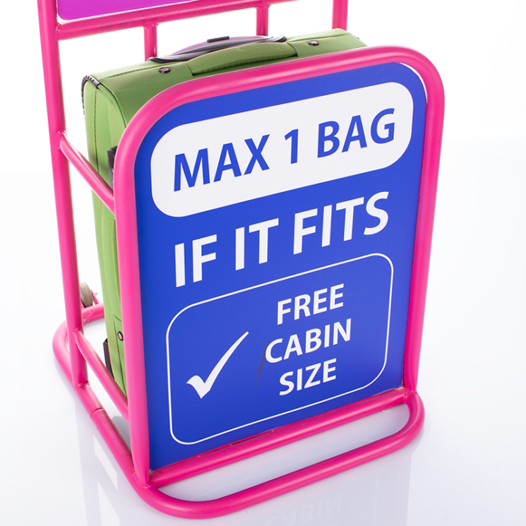 Travelway Prémium Bőrönd Kabin méret Pálmazöld színben WIZZAIR méret