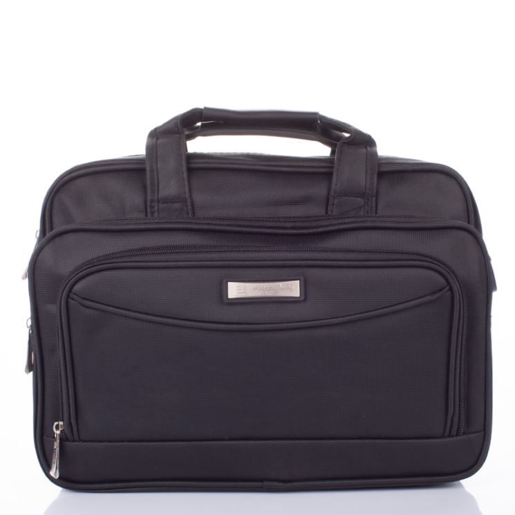 Fekete üzleti táska laptoptartóval 