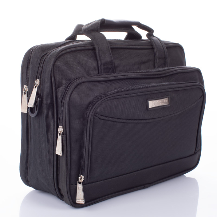 Fekete üzleti táska laptoptartóval 