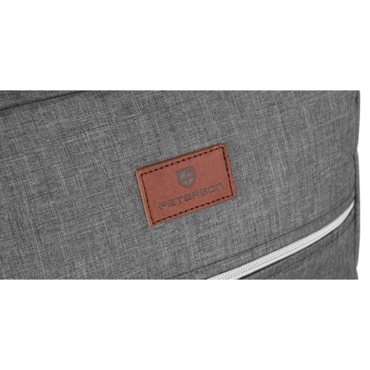 Peterson Fedélzeti hátizsák Ryanair fedélzeti ingyenes méret 40 x 20 x 25 cm