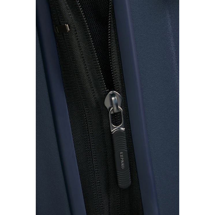 Samsonite RESTACKD SPINNER 75/28 EXP Ajándék bőröndrendezővel