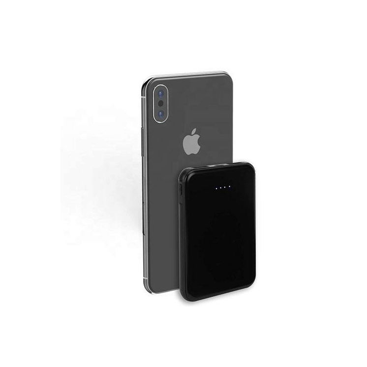 USB-C Powerbank csatlakozó kábellel 5000 mAh 