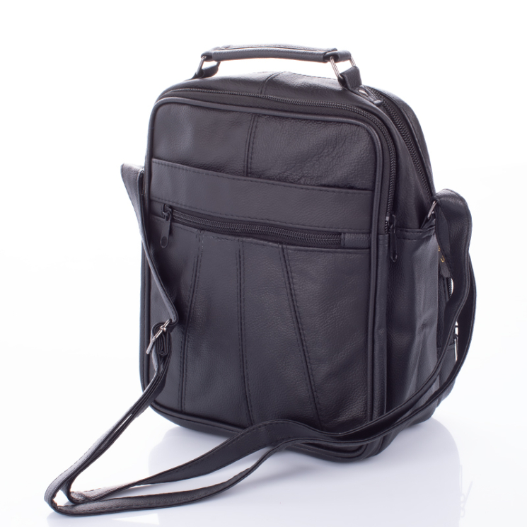 Valódi bőr férfi oldaltáska fekete színben 