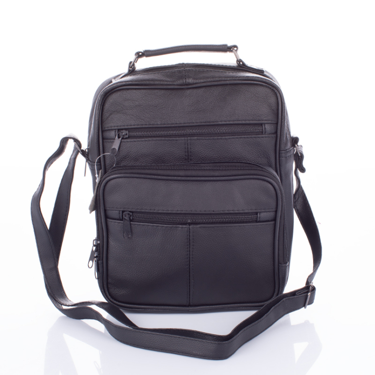 Valódi bőr férfi oldaltáska fekete színben 