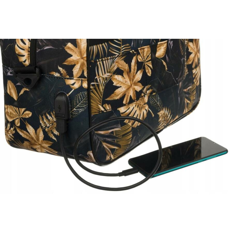 Könnyű Fedélzeti táska Ryanair fedélzeti ingyenes méret 40 x 20 x 25 cm  USB csatlakozóval