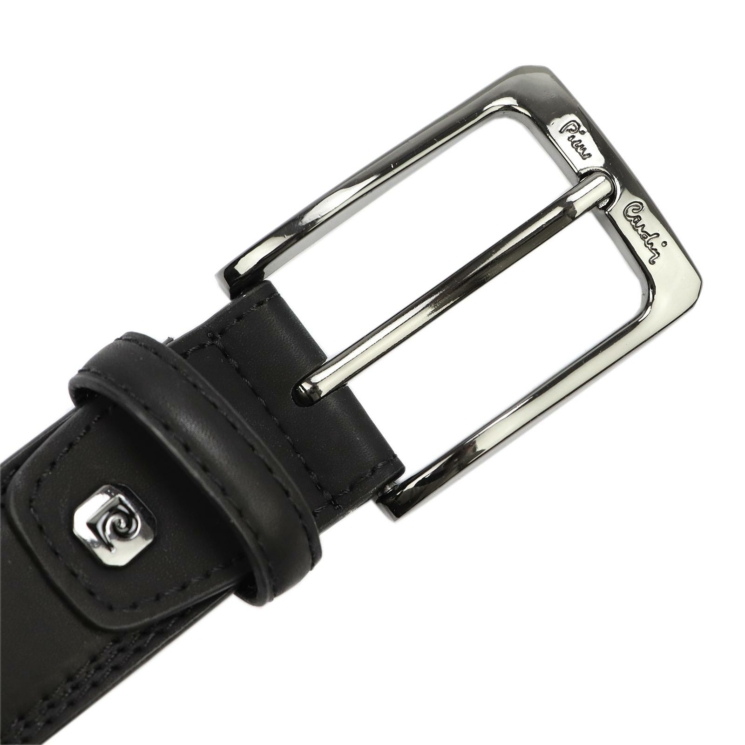 Pierre Cardin  Öv