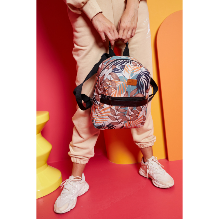 Tágas női városi hátizsák divatos mintában