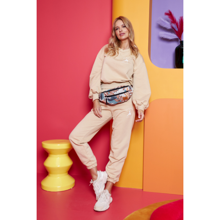 Tágas női Övtáska Divatos mintában